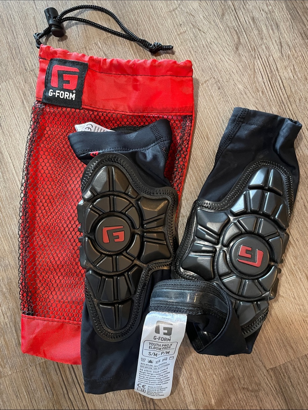 Youth Protective Elbow Pads in Black